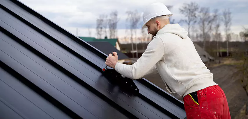 Professional Corrugated Roofing Repair Services in Evanston, IL