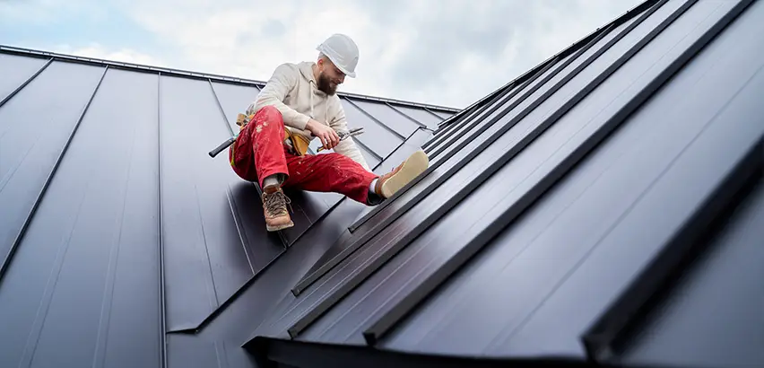 Professional Roof Valley Installation Services in Evanston, IL