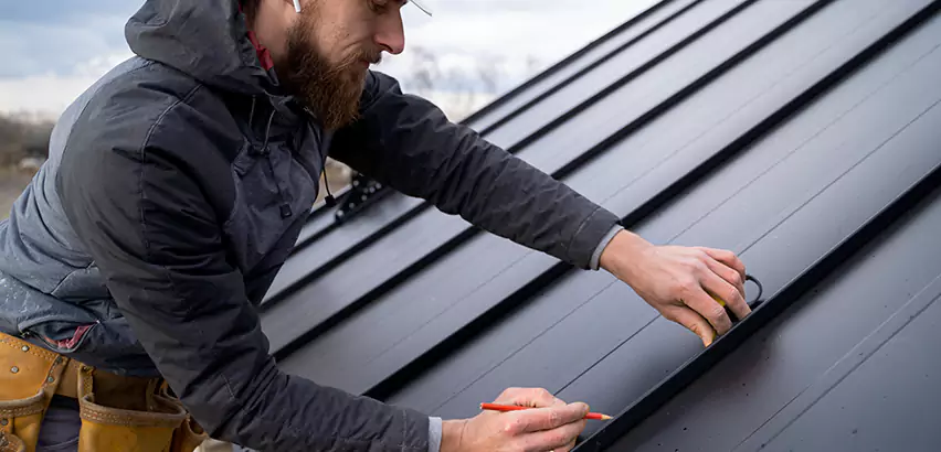 Professional Steel Roof Repair Services in Evanston, IL