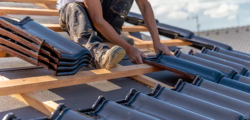 Professional Storm Damage Roof Repair Services in Evanston, IL