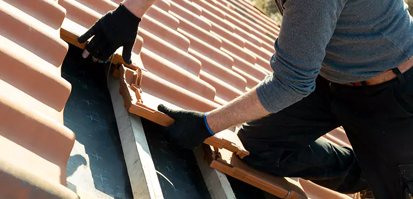 Professional Tile Roof Restoration Services in Evanston, IL