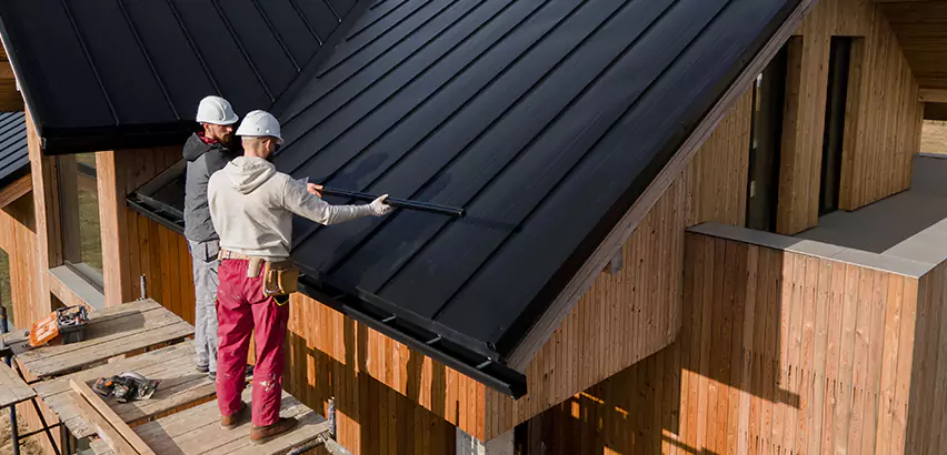 Metal Barn Roof Repair in Evanston