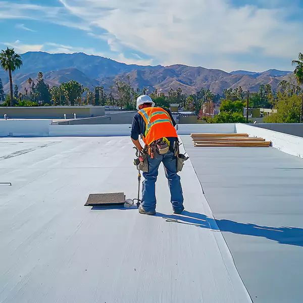 Why Evanston Property Owners Trust Evanston Roofing Pros for Flat Roofing?