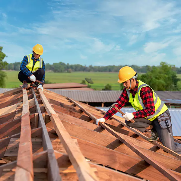 Why Evanston, IL Property Owners Trust Evanston Roofing Pros for Garage Roof Replacement?