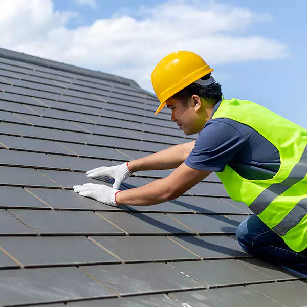 Why Evanston Homeowners Choose Evanston Roofing Pros for Standing Seam Metal Roofing Service?
