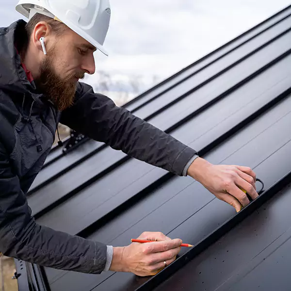 Why Evanston Property Owners Choose Evanston Roofing Pros for Tin Roof Repair service?